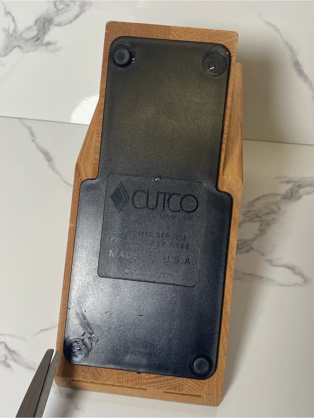 Cutco Wood Knife Block 7-Slot Honey Oak Countertop